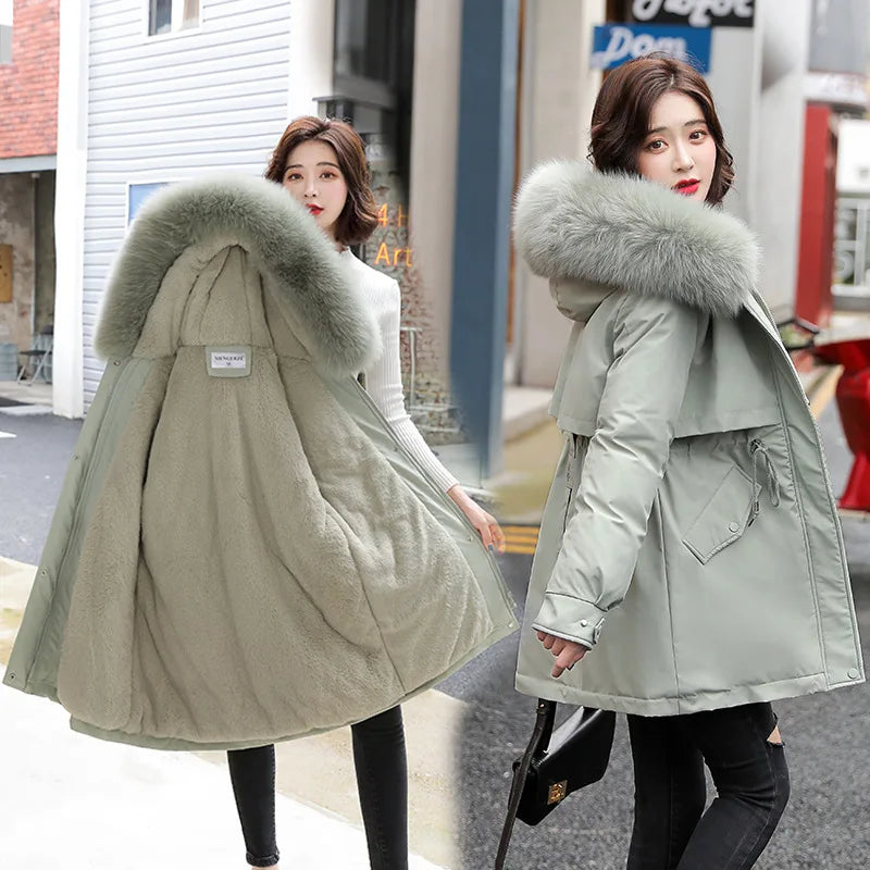 Parka d'hiver élégante avec fausse fourrure